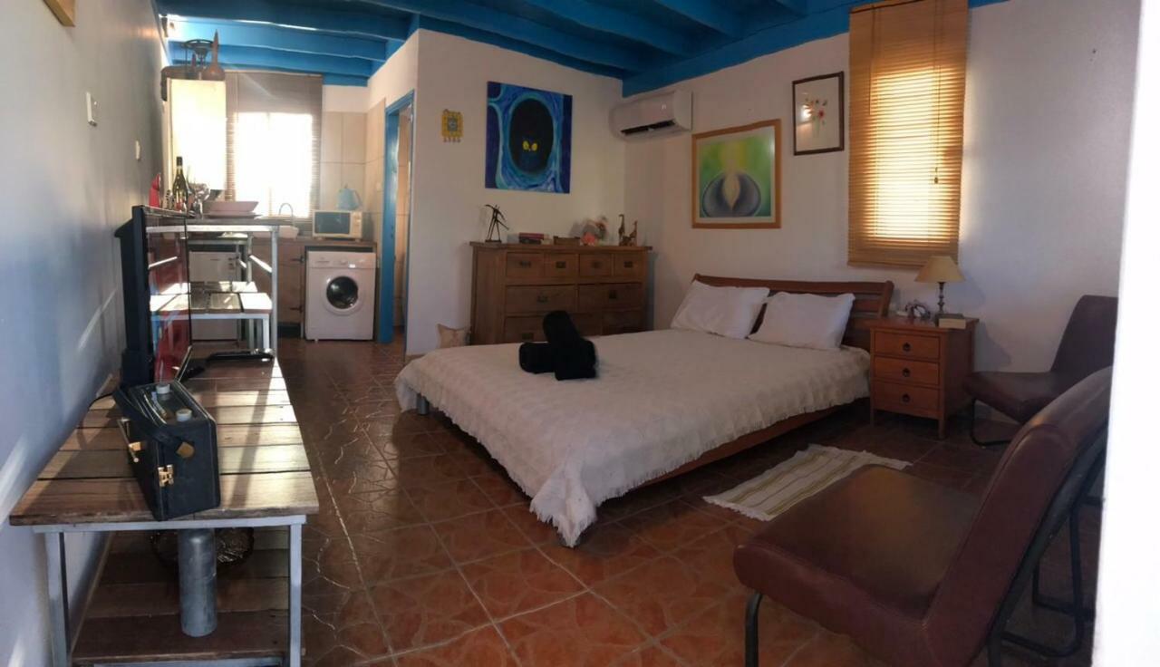 Mp Cozy Apartment Near The Sea Paphos Exterior foto